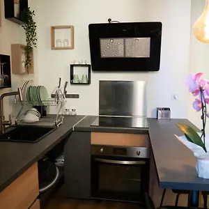  Appartement Coeur De Neuf Et Design Tt Equipé Parking Gratuit
